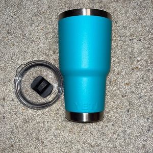 Yeti Tumbler 30oz with Magslider